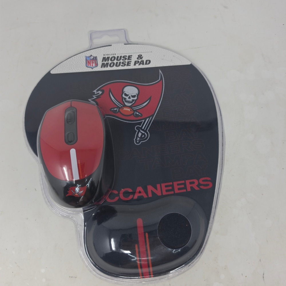 NFL Tampa Bay Buccaneers Wireless Mouse and Gel Mouse Pad Set SOAR NFL-MMP-BUC.E